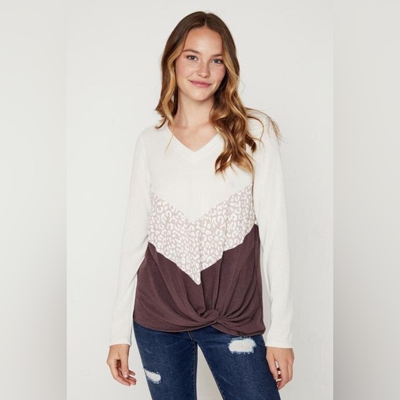 NWT Hailey & Co Animal Print Color Block Long Sleeve Top, Brown/Cream - Picture 11 of 13